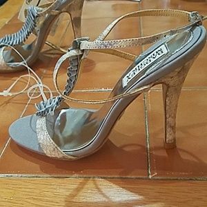 Badgley Mischka/NEW